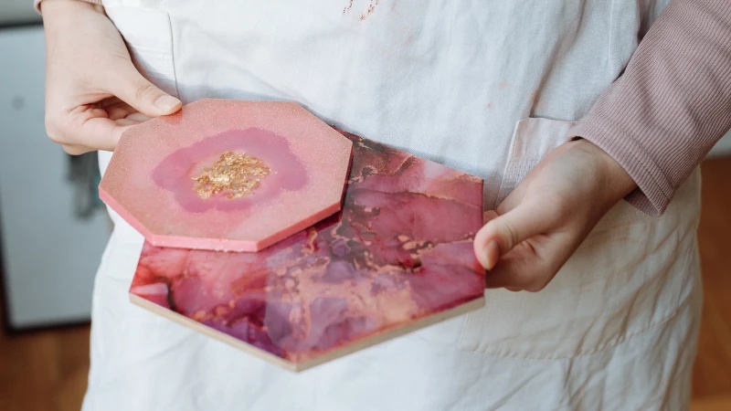 How Much Does It Cost to Start a Successful Resin Art Business?