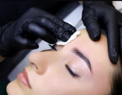 Shape, Define, and Beautify: Learn Eyebrow Lamination Techniques Today
