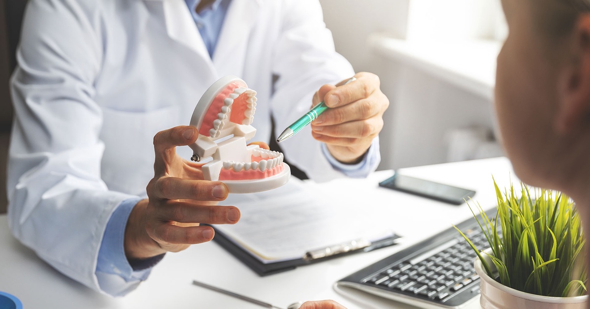 Periodontist 101: Exploring the Key to Healthy Gums