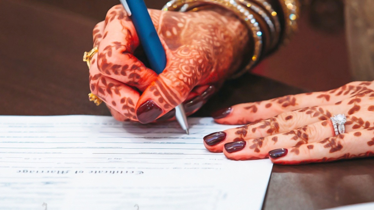 Where Can You Find the Best Court Marriage Lawyer in Delhi?