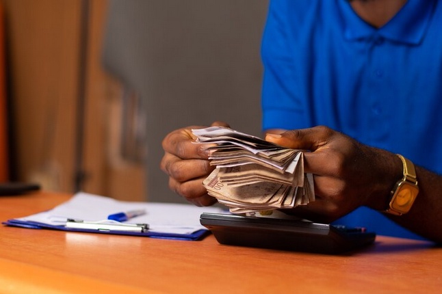Financial Relief at Your Fingertips: Exploring Cash Loans in South Africa