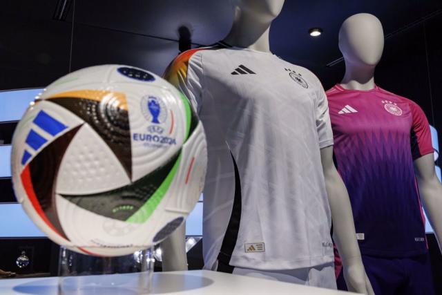 German national soccer team breaks up with Adidas after 70 years of sponsorship