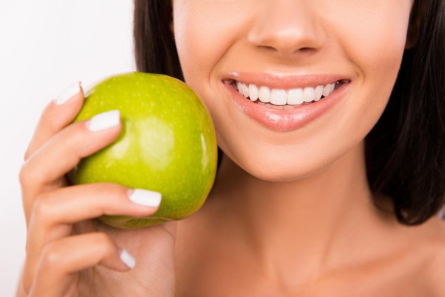 Transform Your Smile with a Makeover in Orlando, FL: Procedures, Benefits, and Considerations