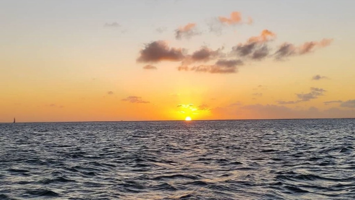 Ready for Golden Hours? Experience Sunset Snorkelling in St. Lucia!