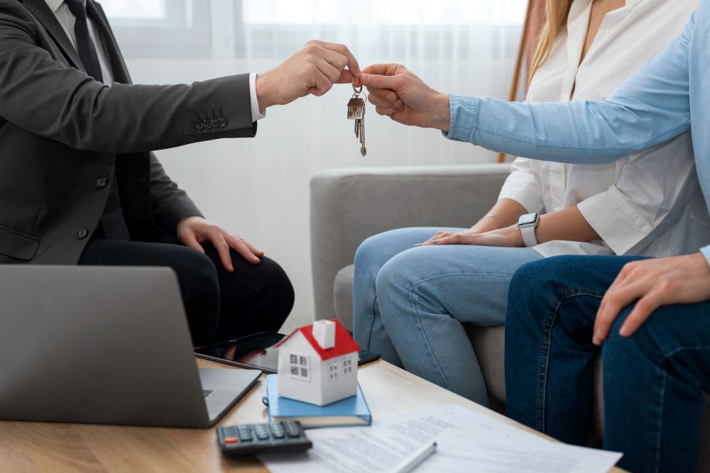7 Things To Consider While Choosing The Right Lettings Agent