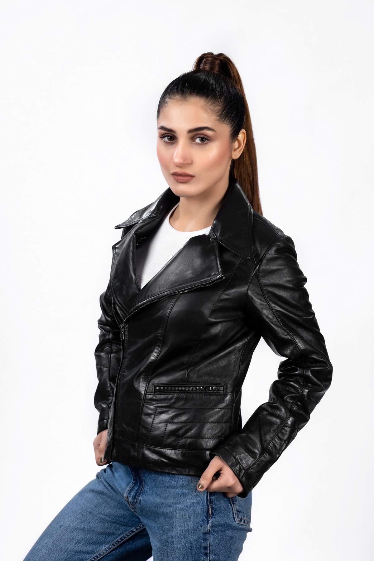 Unveiling the Timeless Allure of Women's Leather Jackets: A Stylish Essential for Every Wardrobe