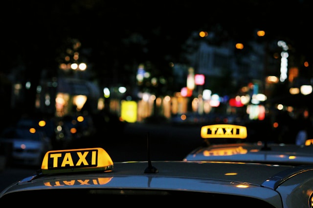 Navigating Nagpur: Exploring the Best Taxi Services in the City