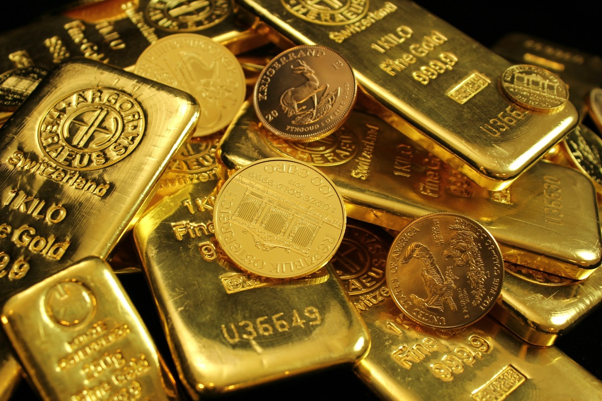 Gold Coins Investment Strategies: Maximizing Returns and Minimizing Risks