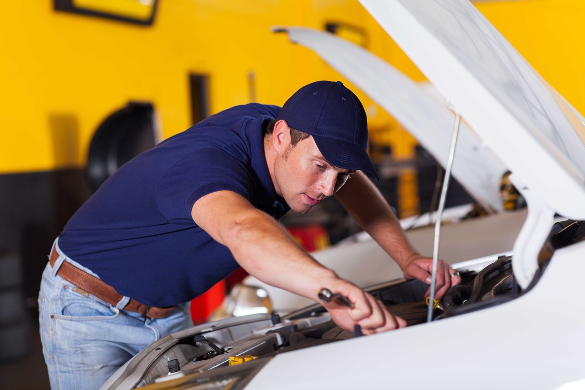 How Car Smash Repair Services Can Help You Bounce Back from a Collision