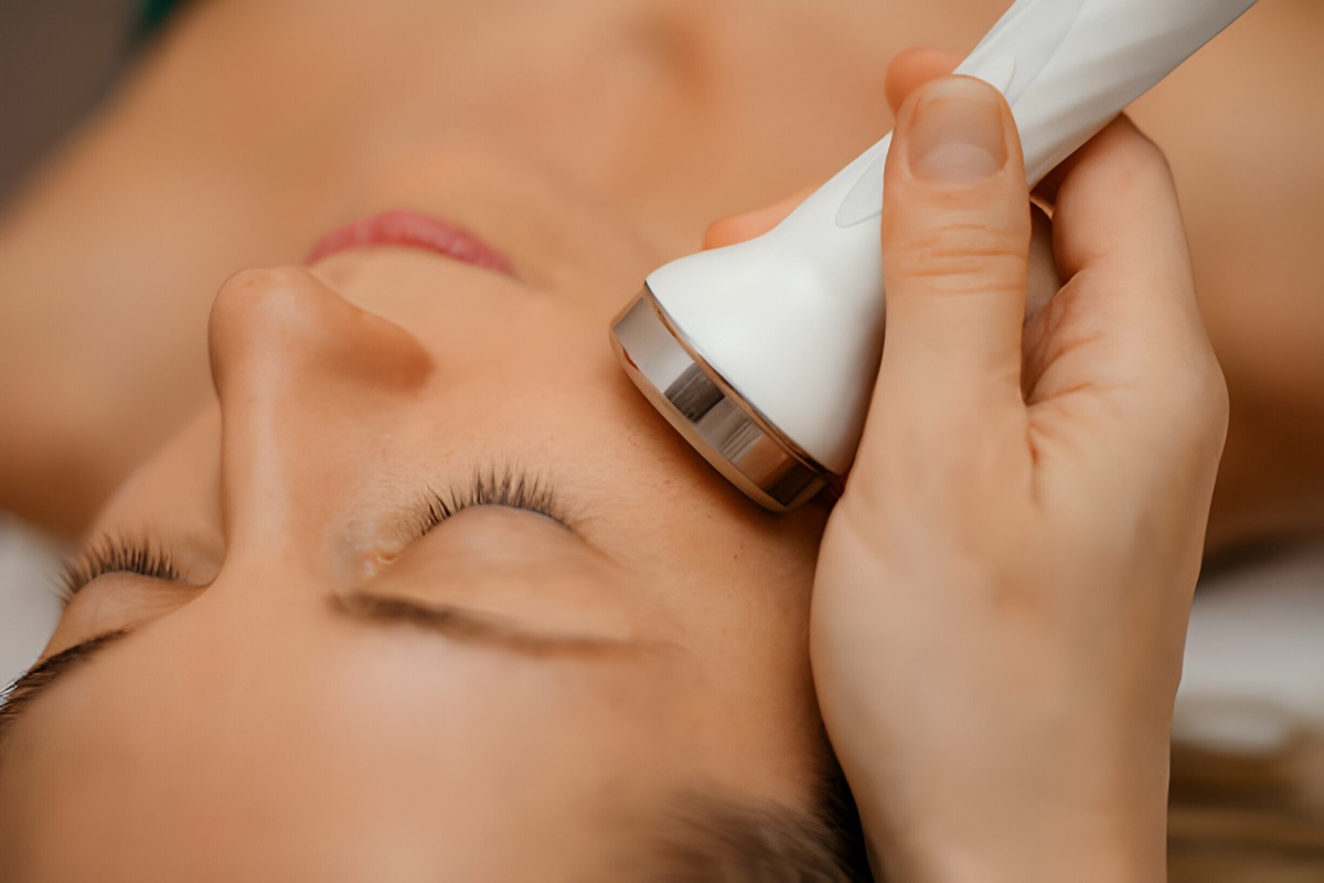 Rejuvenate Your Skin with Hydrafacials in Edinburgh: A Luxurious Spa Experience
