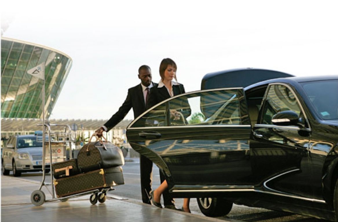 Enhance your travel Zurich Airport Limousine Service