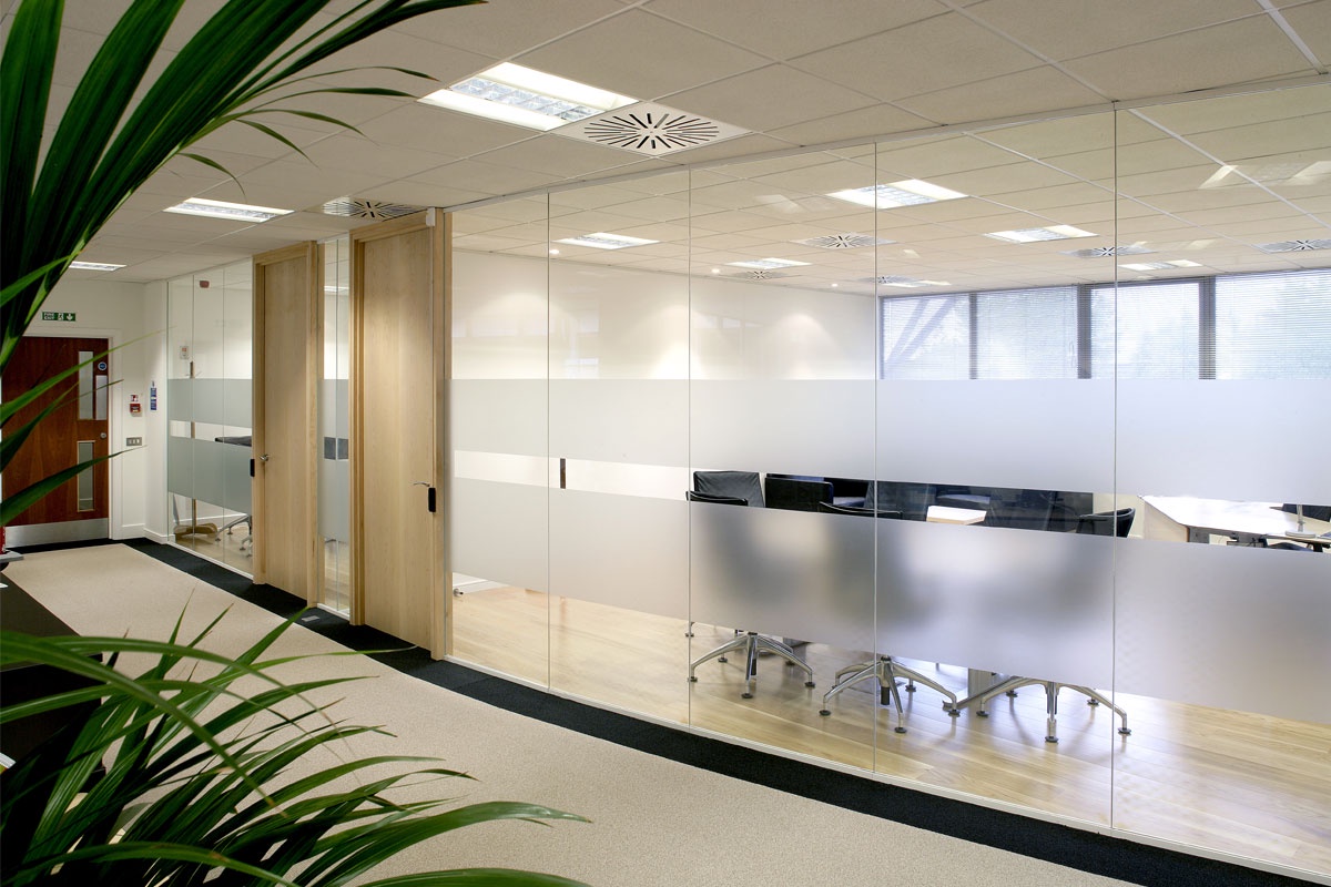 Enhancing Office Aesthetics and Productivity with Glass Partitions