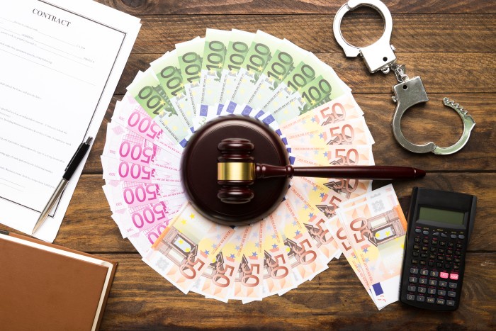 What to Consider Before Co-signing a Bail Bond ?