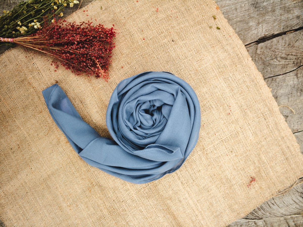 A Complete Guide On How To Wash A Silk Scarf?