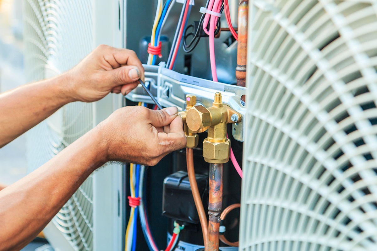The Homeowner's Checklist for Working with HVAC Contractors