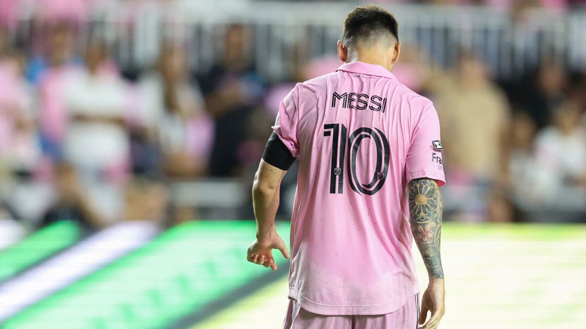 Exploring the Cultural Impact of Football Fashion with Messi Jersey