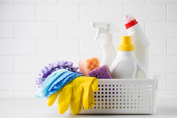 How to Choose the Most Effective Bathroom Cleaner Products?