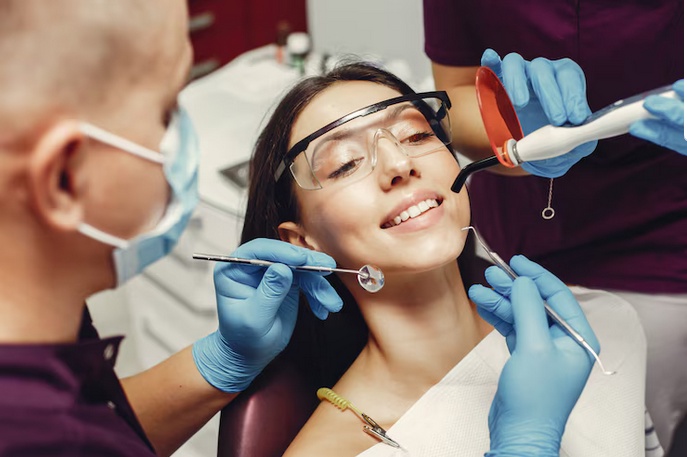 Convenience and Comfort: The Importance of a Dentist Near Me