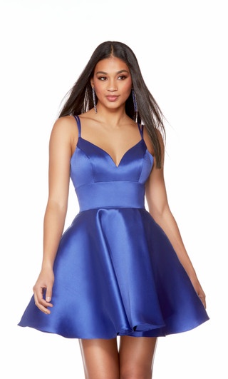 Guide To Prom Dress Shopping: Finding A Gorgeous Costume For The Event