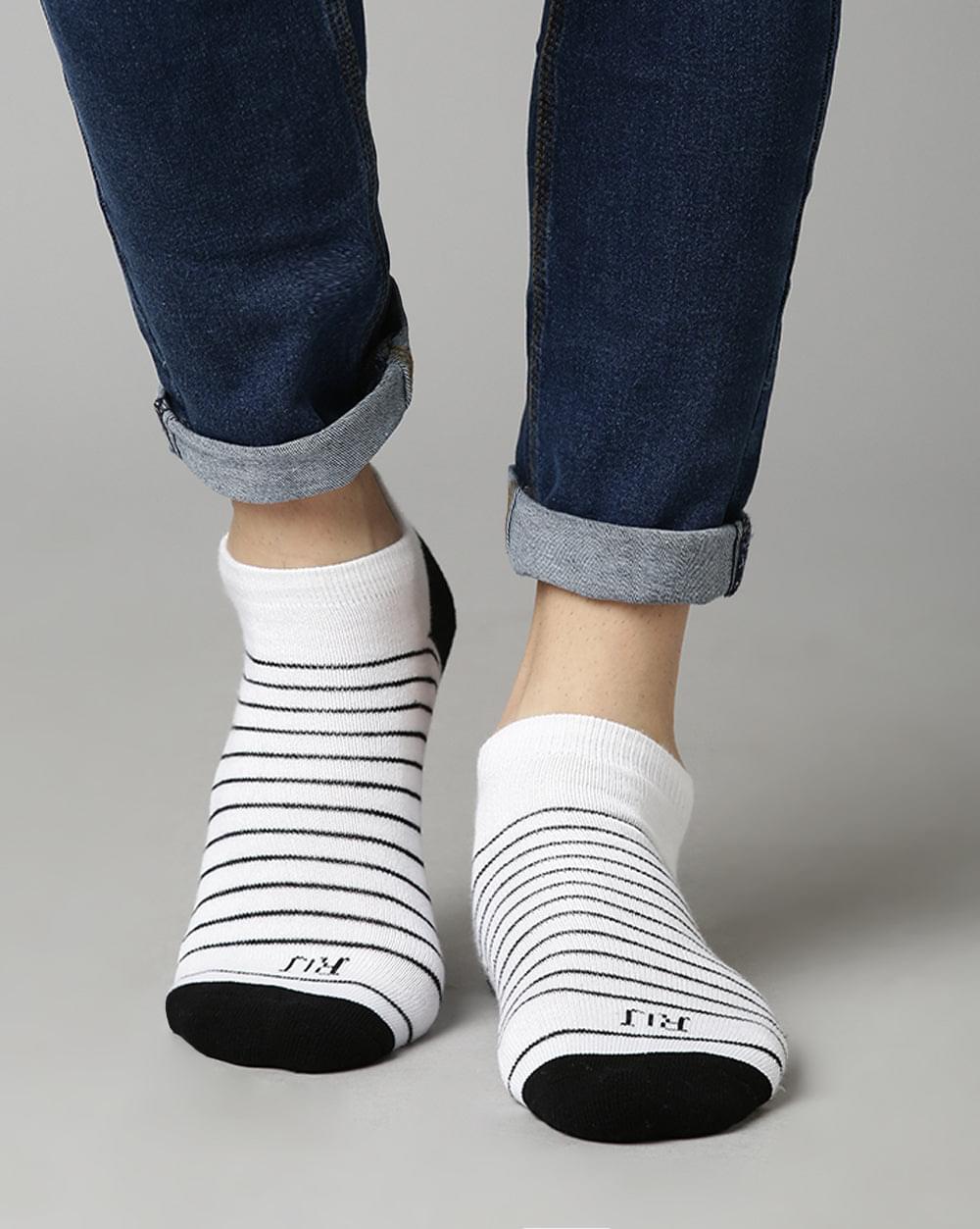 Embracing Comfort and Style The Allure of Ankle-Length Socks