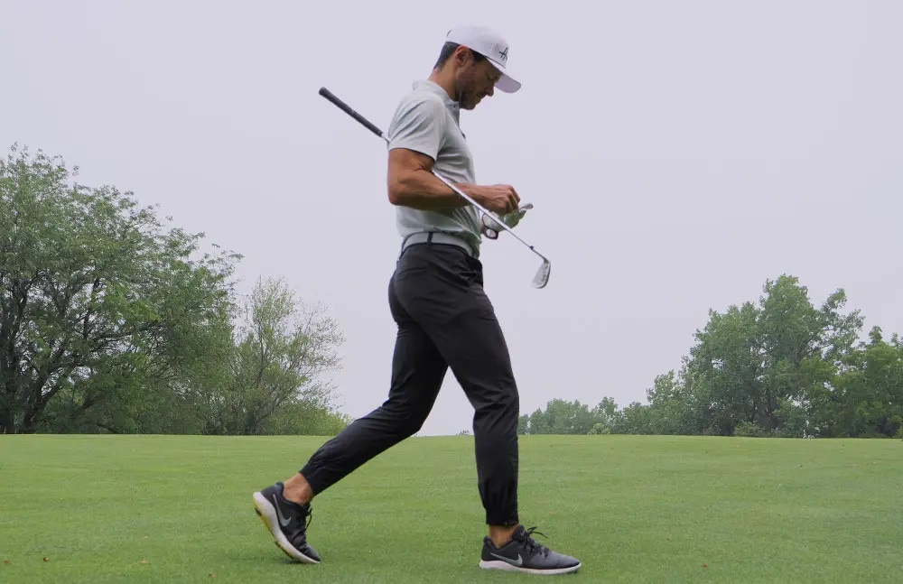 What Sets Golf Pants Apart from Dress Pants?