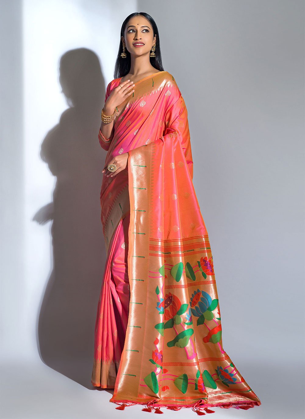 Best Indian Sarees Online Shopping Experience in USA
