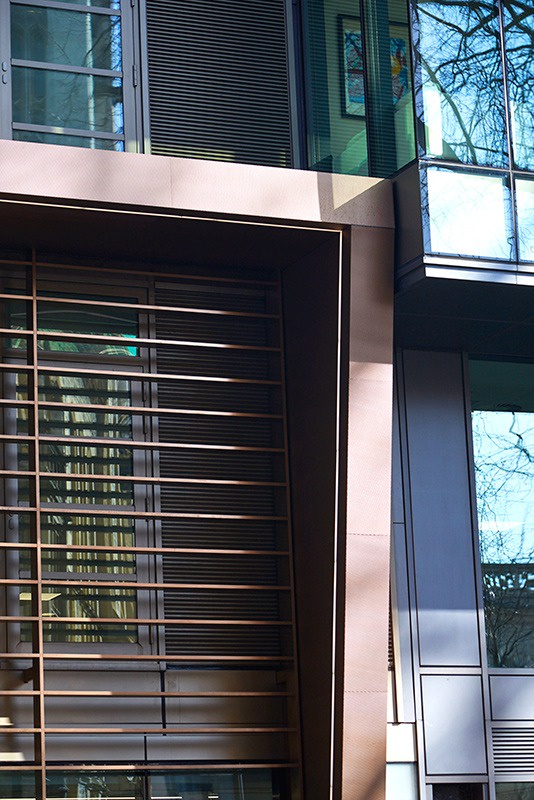 Ditch the Dip: Why Solid Bronze Profiles are London's Strength & Style Solution