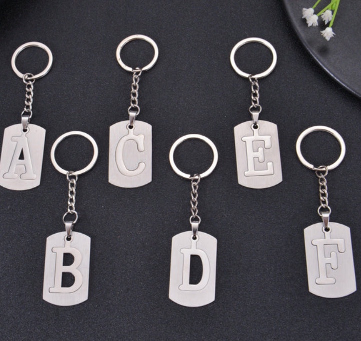 Personalized Elegance: Custom Initial Keychains for Everyday Style