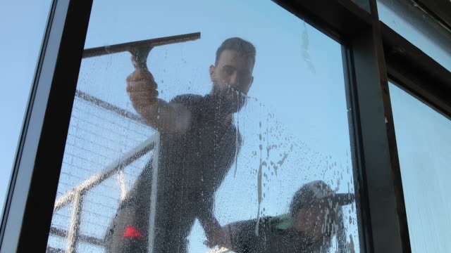 Experience Superior Care with Our Comprehensive Window Cleaning Services