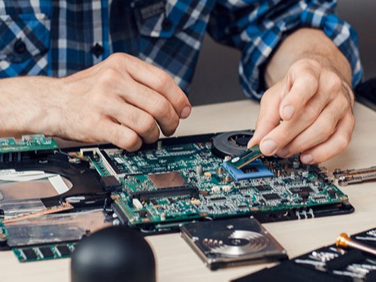 Best Dell Laptop Repair Services in Dubai: Spotlight on UAE Technician