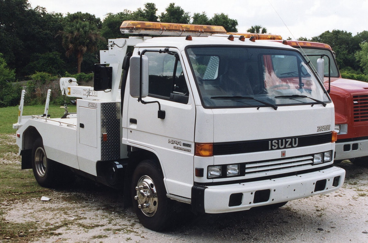 Top 6 Features to Look for in Used Isuzu Trucks