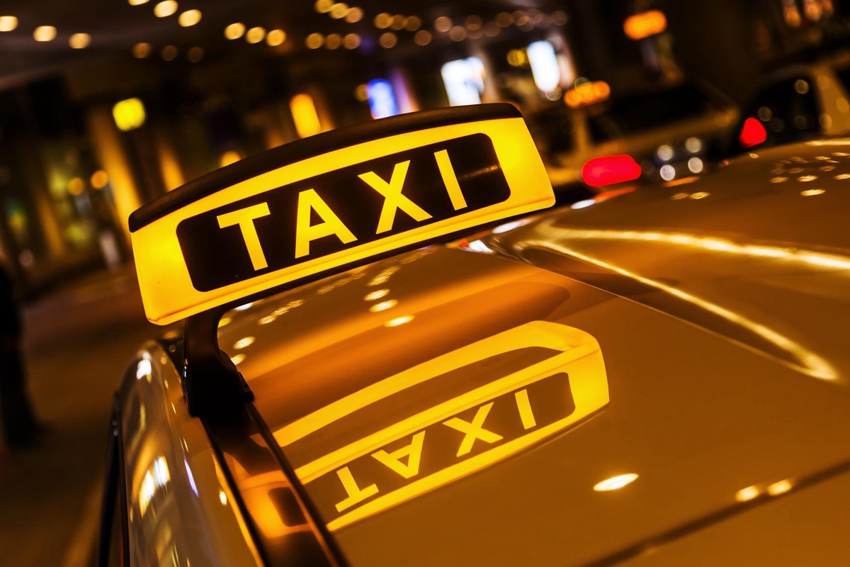 Is the Best Time to Visit a Taxi Service in Birmingham?