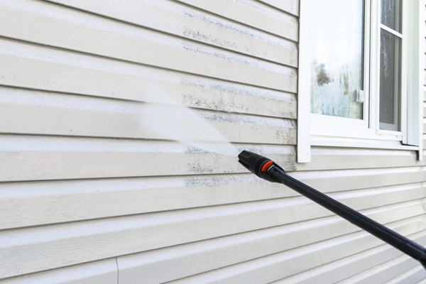 Power Washing Solutions for Every Season: Year-Round Maintenance Tips