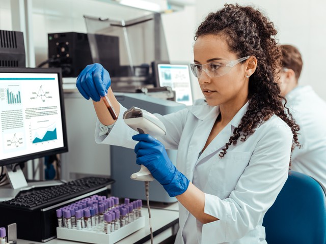 5 Features to Look For in Laboratory Information Management Software