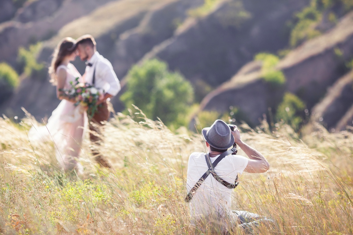 Essential Tips for Choosing the Perfect Wedding Photographer