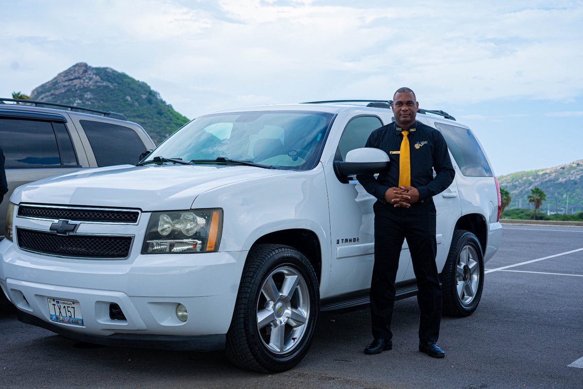 Enhance Your Travel Experience, with Exclusive Airport Transfers in Curacao