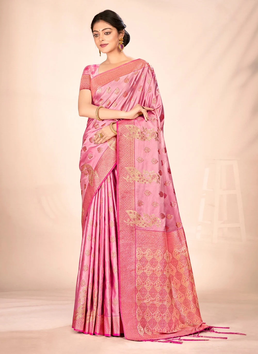 Exquisite World of Indian Sarees: Your Guide to Online Shopping at Sareesaga