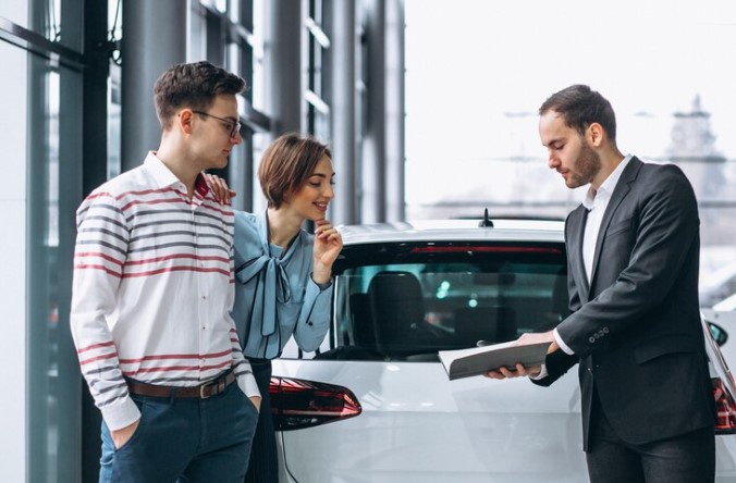How to buy a car in the United Arab Emirates?