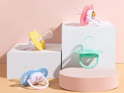 Stay Calm and Comforted: Why Baby Pacifiers Are Essential for New Parents
