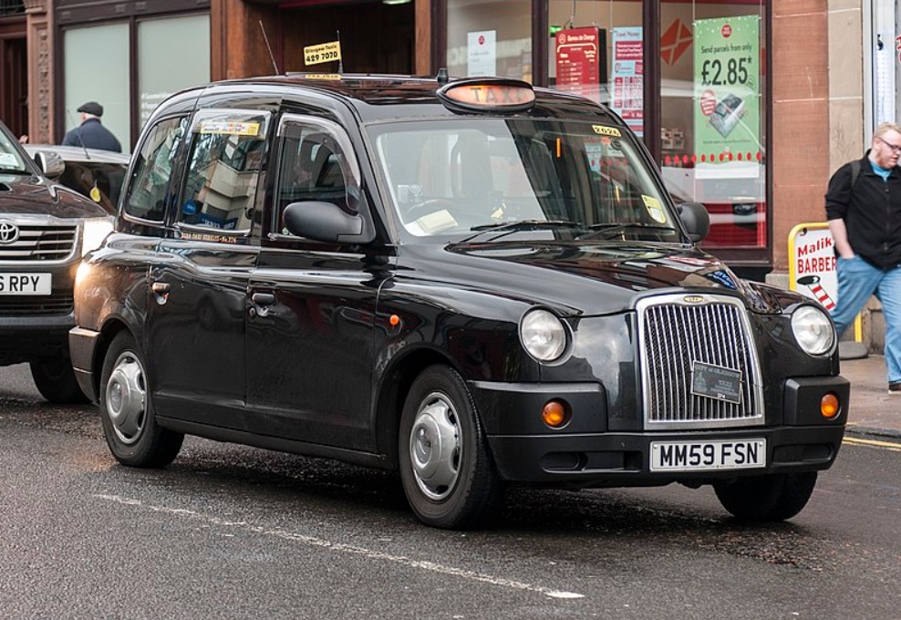 Navigating Your Way: The Ultimate Guide to Taxis to London Airports