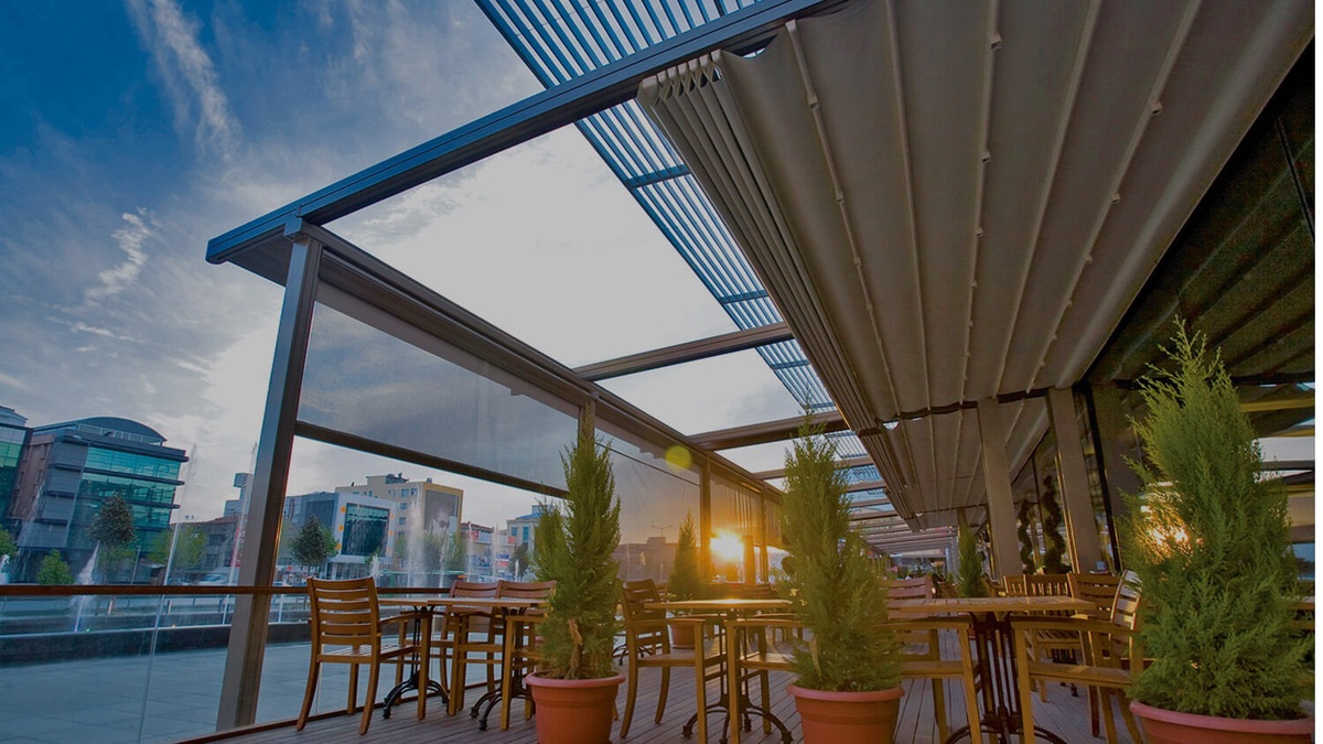 Creating the Perfect Commercial Shade Sails for Your Outdoor Entertainment Space