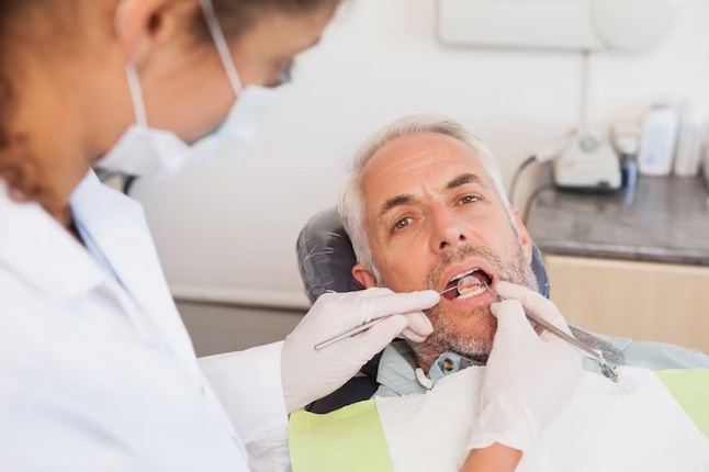 Enhancing Your Smile: The Intersection of Kew Periodontics and Dental Implants