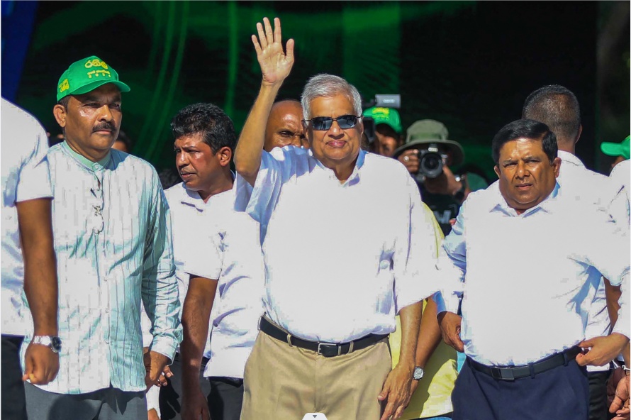 Wickremesinghe urges parties to work together for country’s economic stability