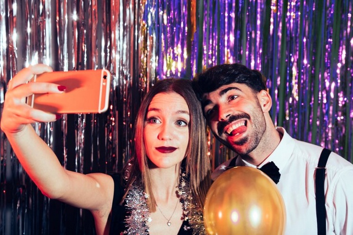 Bringing the Fun Online: Why Virtual Photo Booth Hire is the Next Big Thing