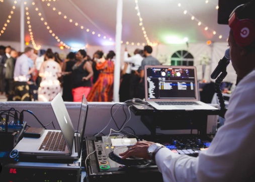 The Ultimate Guide to Hiring a DJ Service for Your Party