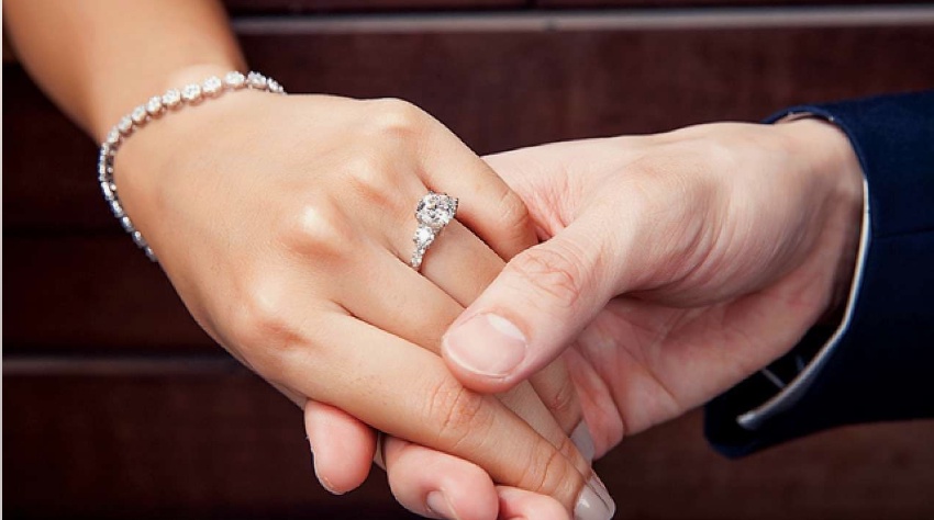 10 Affordable Engagement Ring Options That Look Anything But Cheap