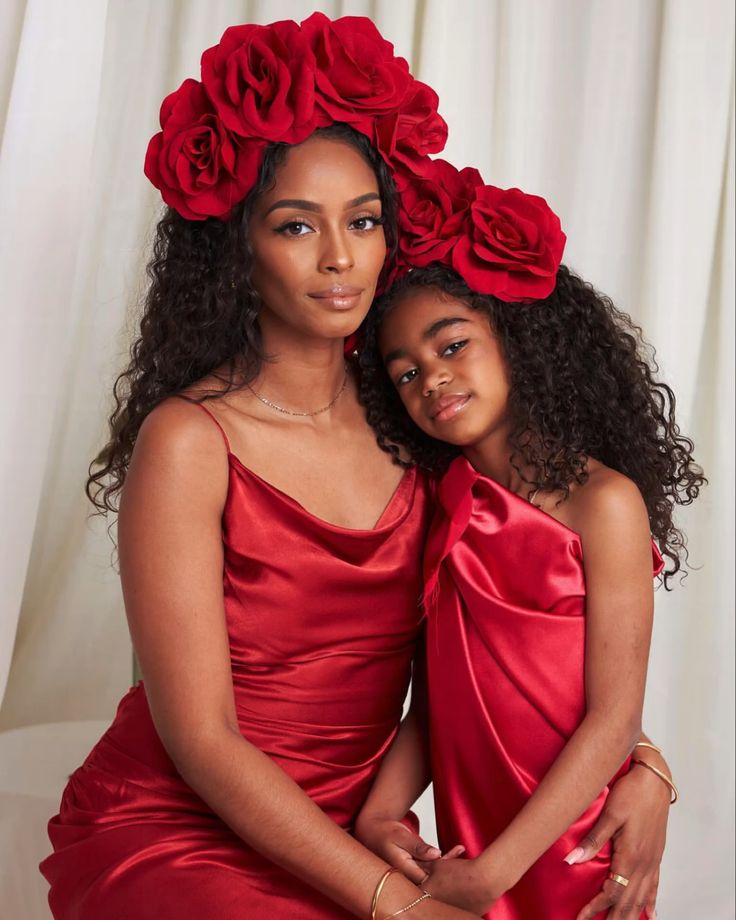 Unveil Your Radiance: The Art of Curly Hair Weave & Mother's Day Extravaganza: Up to 50% Off!
