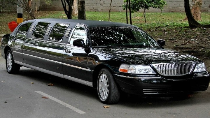 The VIP Experience: Unlocking the Benefits of Limo Service Phoenix"