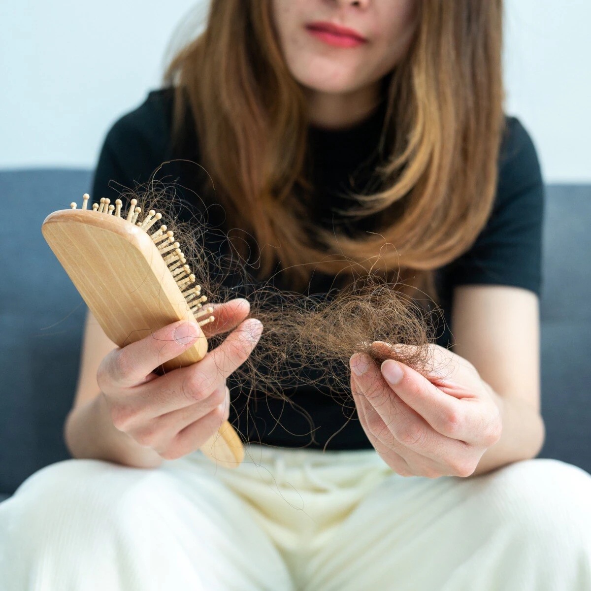 The Complete Guide to Understanding Hair Loss: Causes, Symptoms, and Treatment
