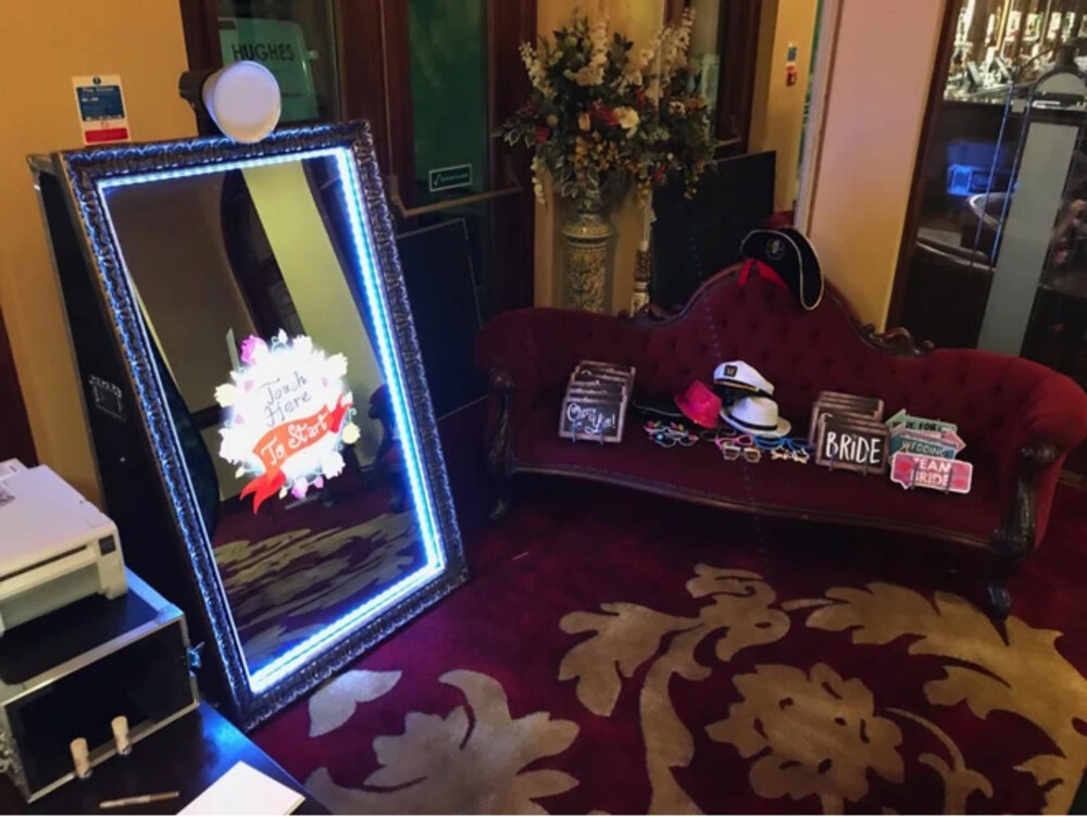 How to Select the Ideal Photo Booth Rental for Your Event